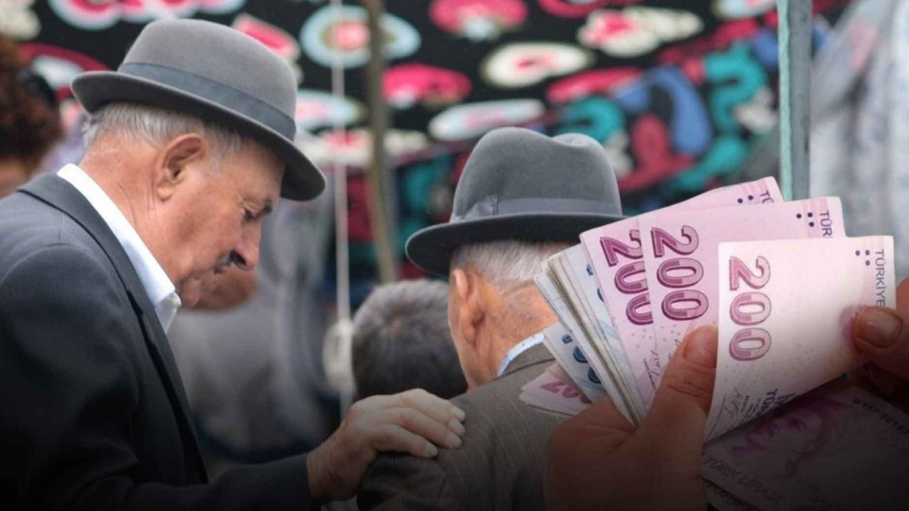 Milyonlarca çalışanı ilgilendiriyor! Tamamlayıcı Emeklilik Sistemi nedir, riski var mı?