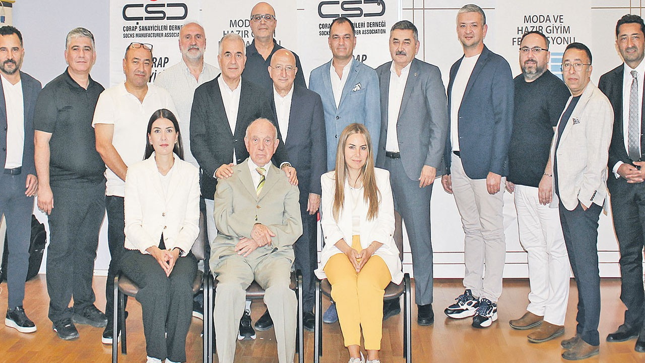 Katma değerli ürün ve ‘küçülerek büyüme’ stratejisine dayalı modelde ısrarcı olmalıyız Katma değerli ürün ve ‘küçülerek büyüme’ stratejisine dayalı modelde ısrarcı olmalıyız