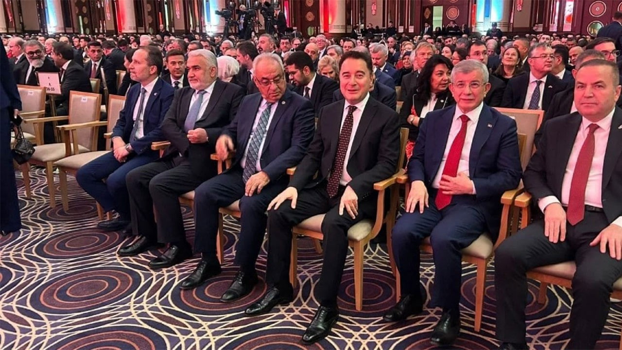 29 Ekim resepsiyonuna 3 parti katılmadı