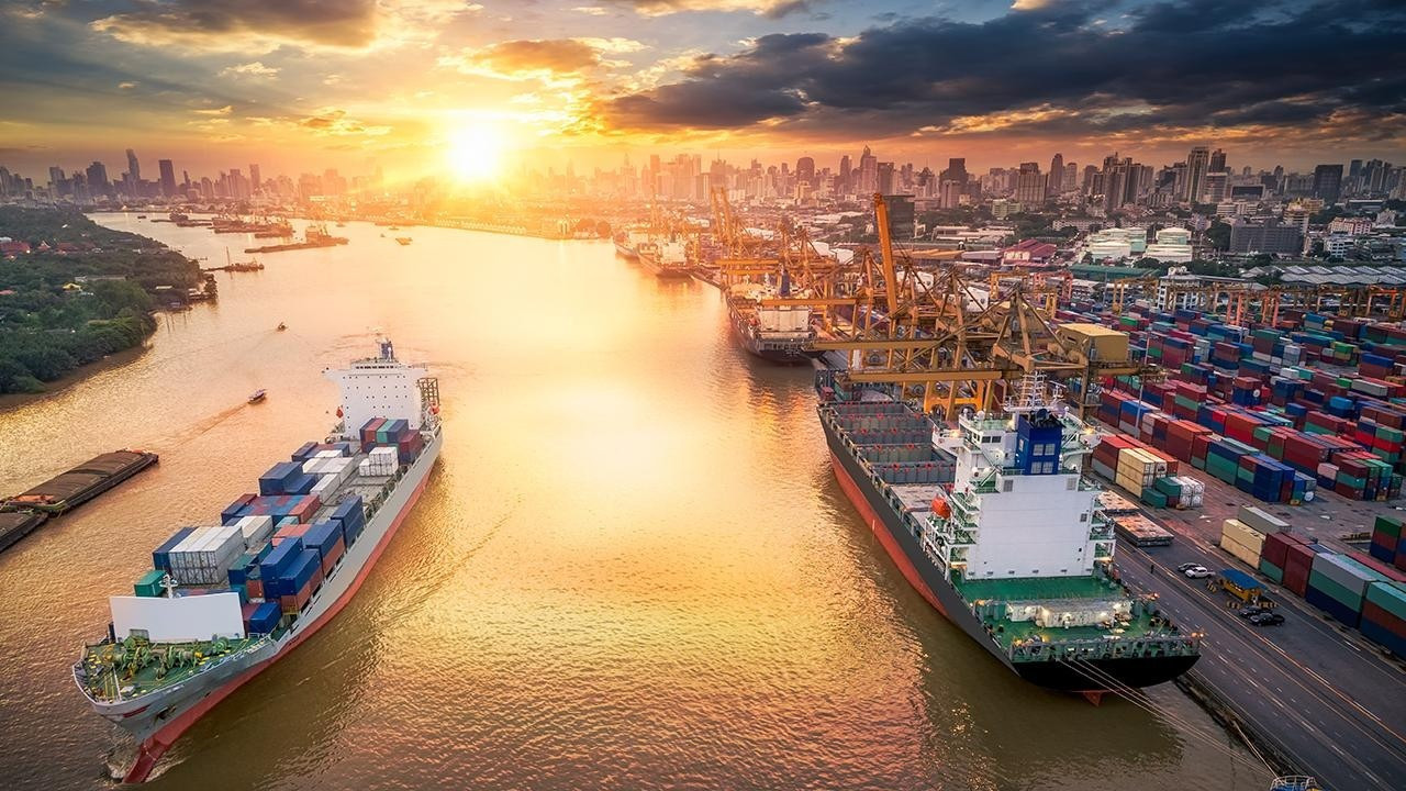 Küresel ticaret tarife türbülansına dayanıyor Küresel ticaret tarife türbülansına dayanıyor