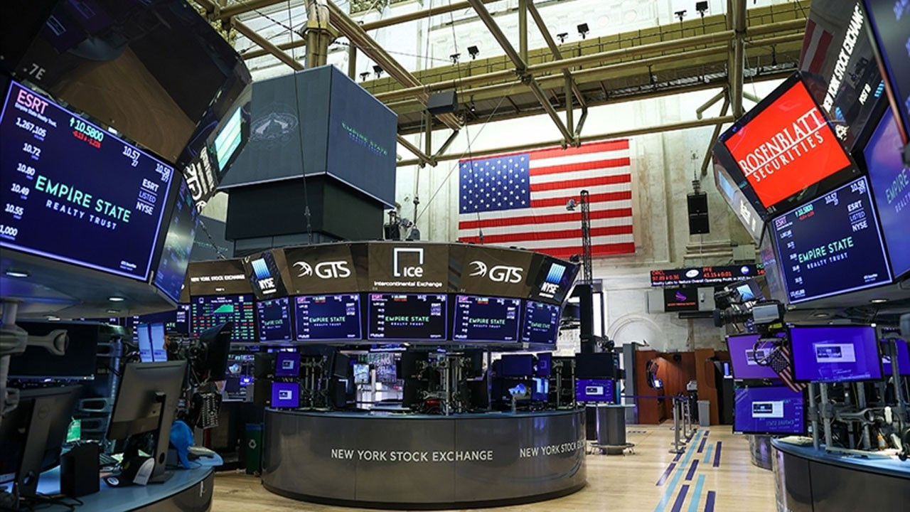 New York borsası ABD ile Çin geriliminin gölgesinde düşüşle kapandı New York borsası ABD ile Çin geriliminin gölgesinde düşüşle kapandı